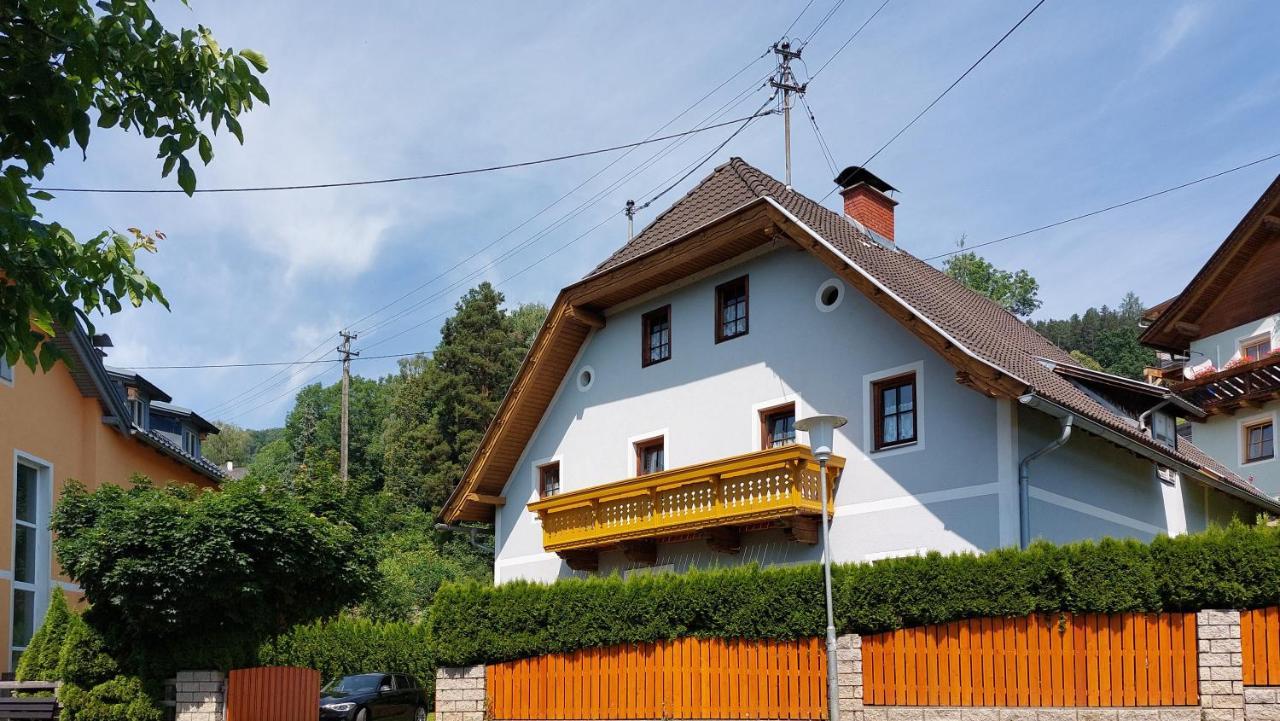 Malerisches Bauernhaus Lieserhofen Kültér fotó